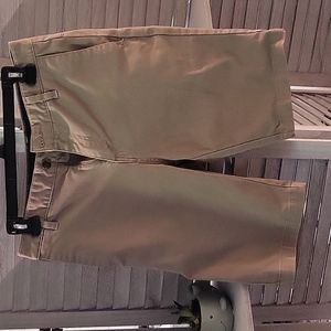 Men's Volcom khaki shorts size 28